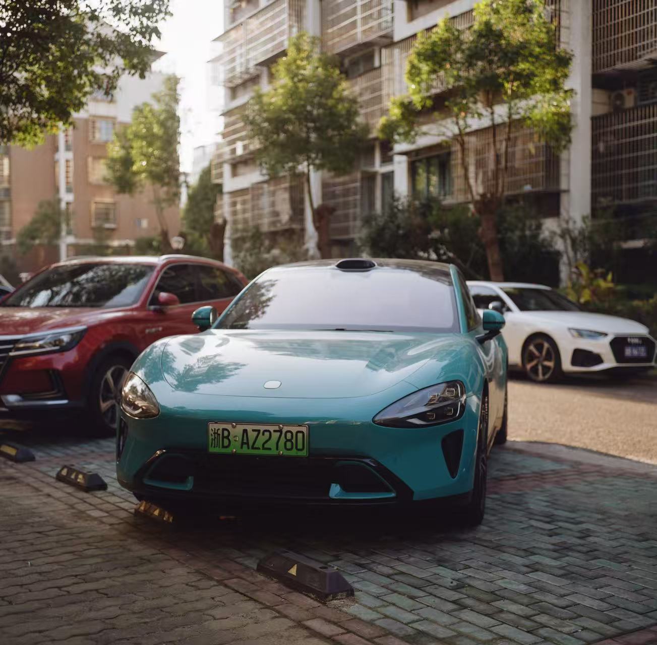 汽车样片——阳光下的色彩饱和度展示